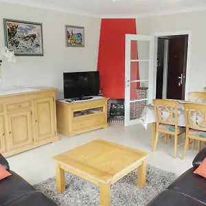 https://apartment-versailles.hotelsghent.com
